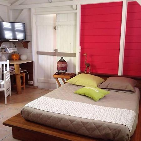 Charmant Bungalow Un P'Tit Coin De Paradis Saint-Francois  Bagian luar foto